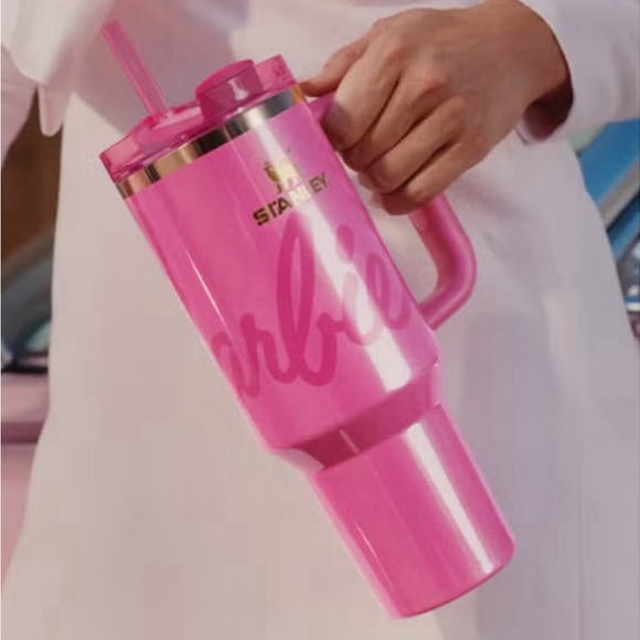 Stanley X Barbie Icon Quencher - Picture 3 of 4